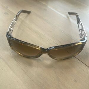 Oscar De La Renta Woman’s Sunglasses